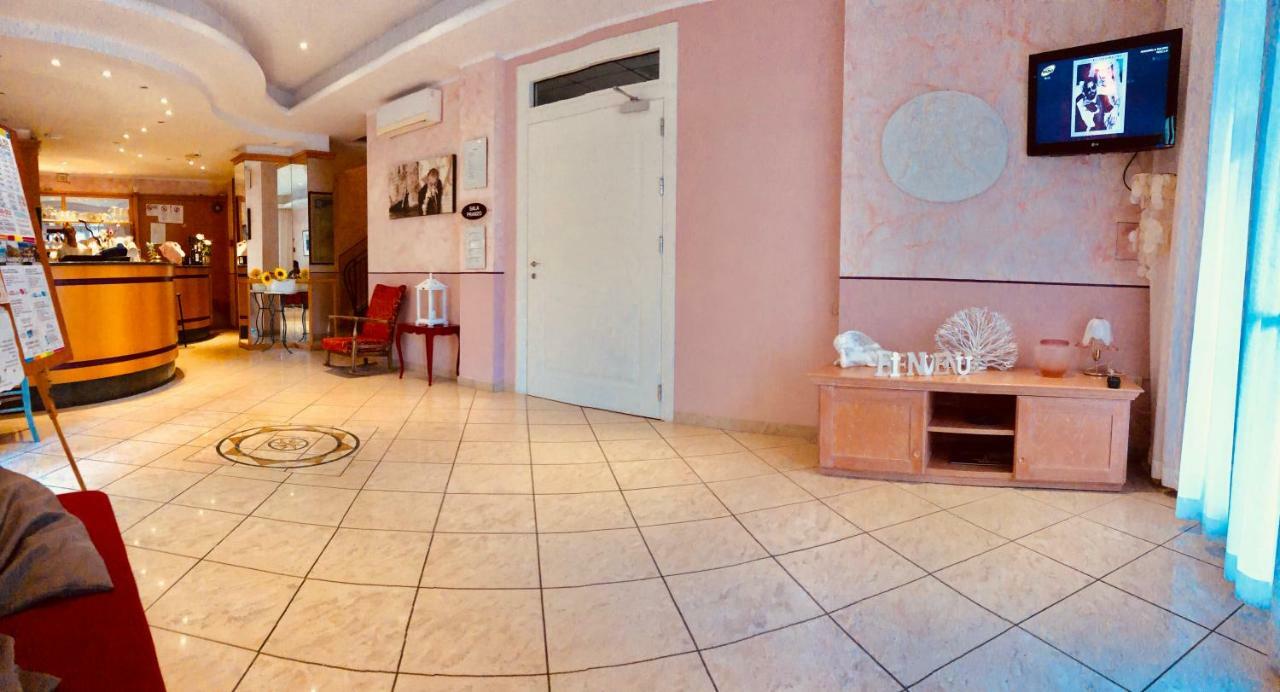 Hotel Villa Lieta Римини Экстерьер фото